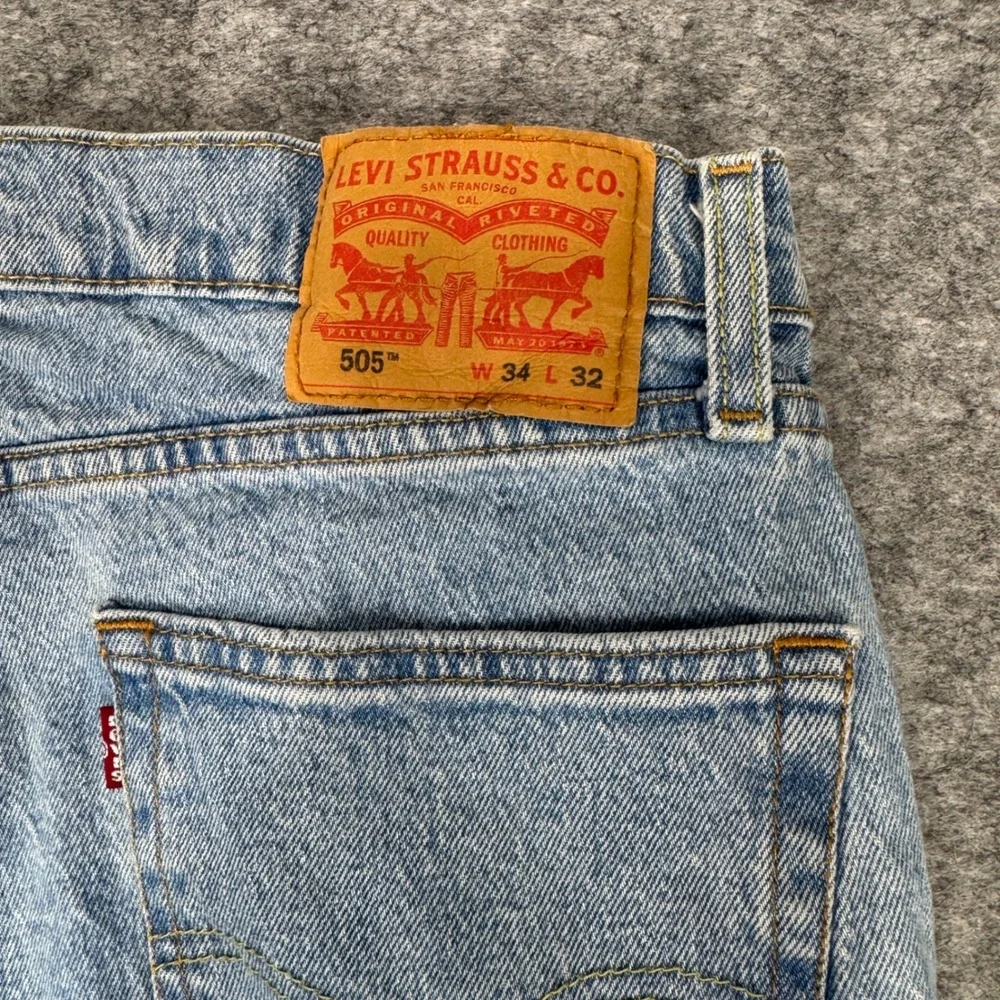 Levis 505 Regular Fit Straight Leg Jeans Light Wash Mens‎ W34 L32 00505-1992